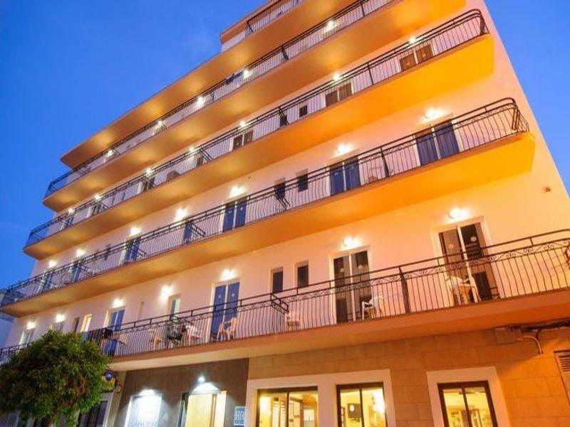 Hostal Rosalia San Antonio  Exterior foto